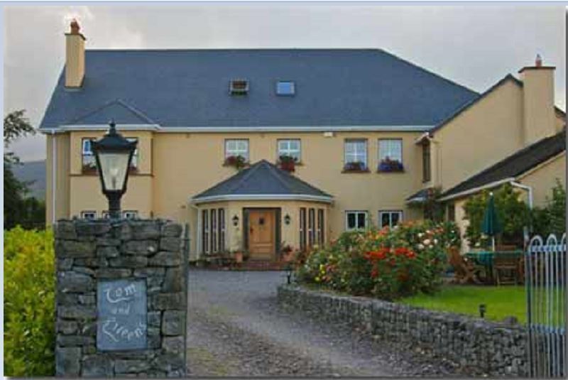 Tom & Eileen'S Farm Hotell Castlemaine Exteriör bild