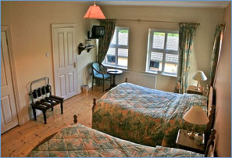 Tom & Eileen'S Farm Hotell Castlemaine Exteriör bild